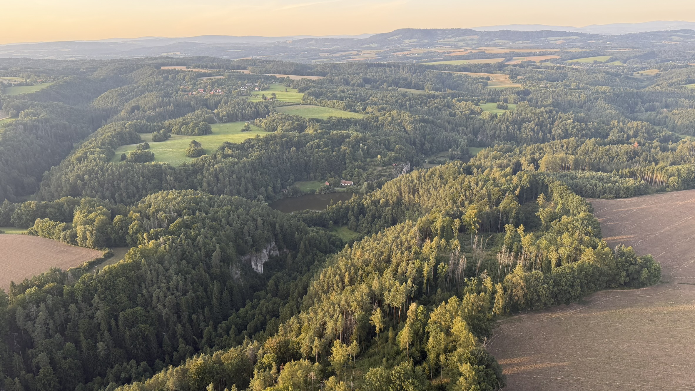 balonová fiesta Farma Bláto – lety balonem středočeský kraj