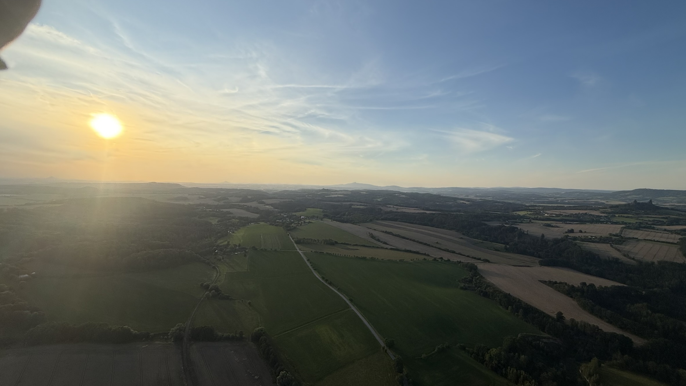 let horkovzdušným balonem nad Sázavou, středočeský kraj